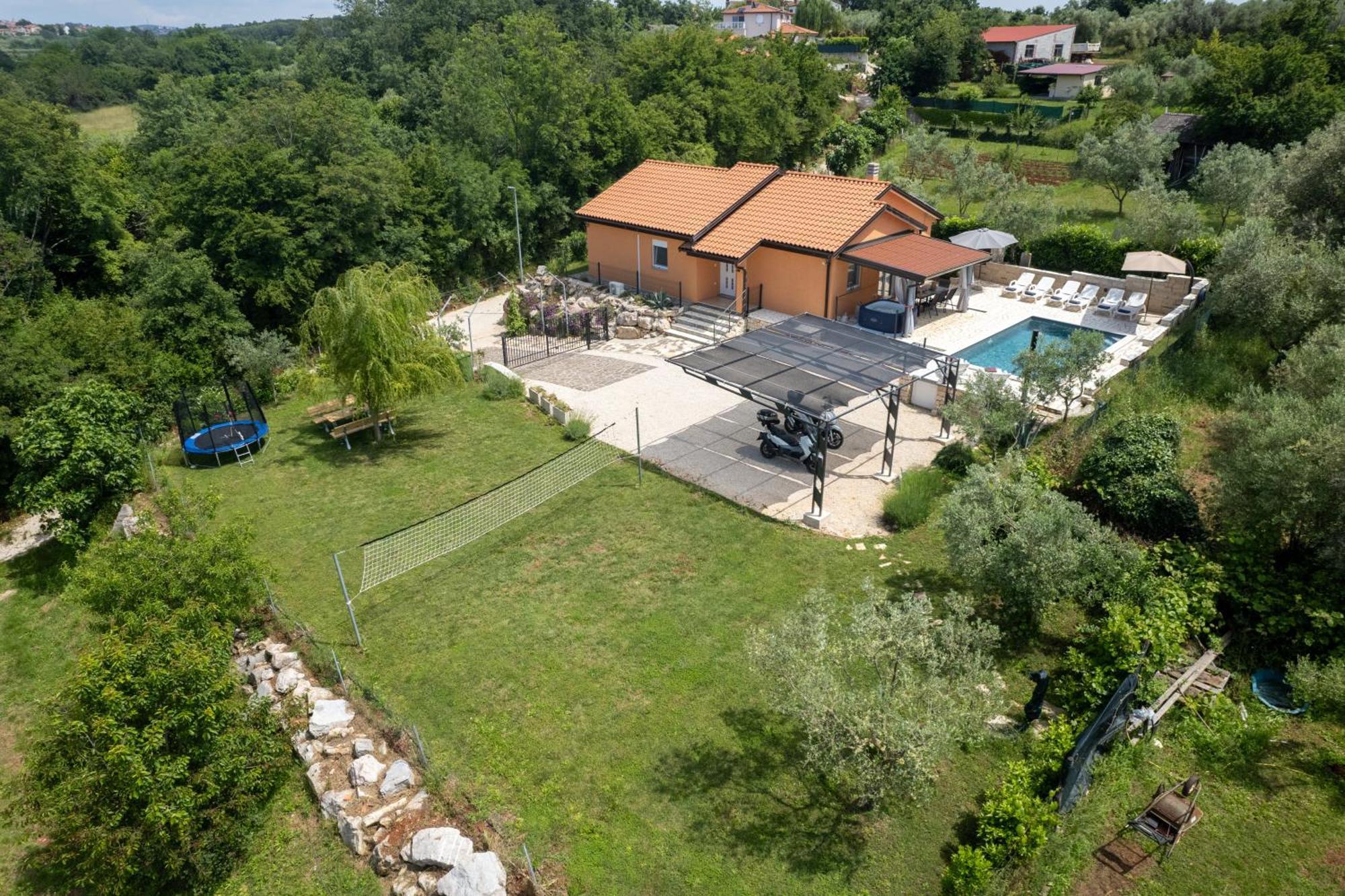Villa Pendolina With Private Pool 布耶 外观 照片